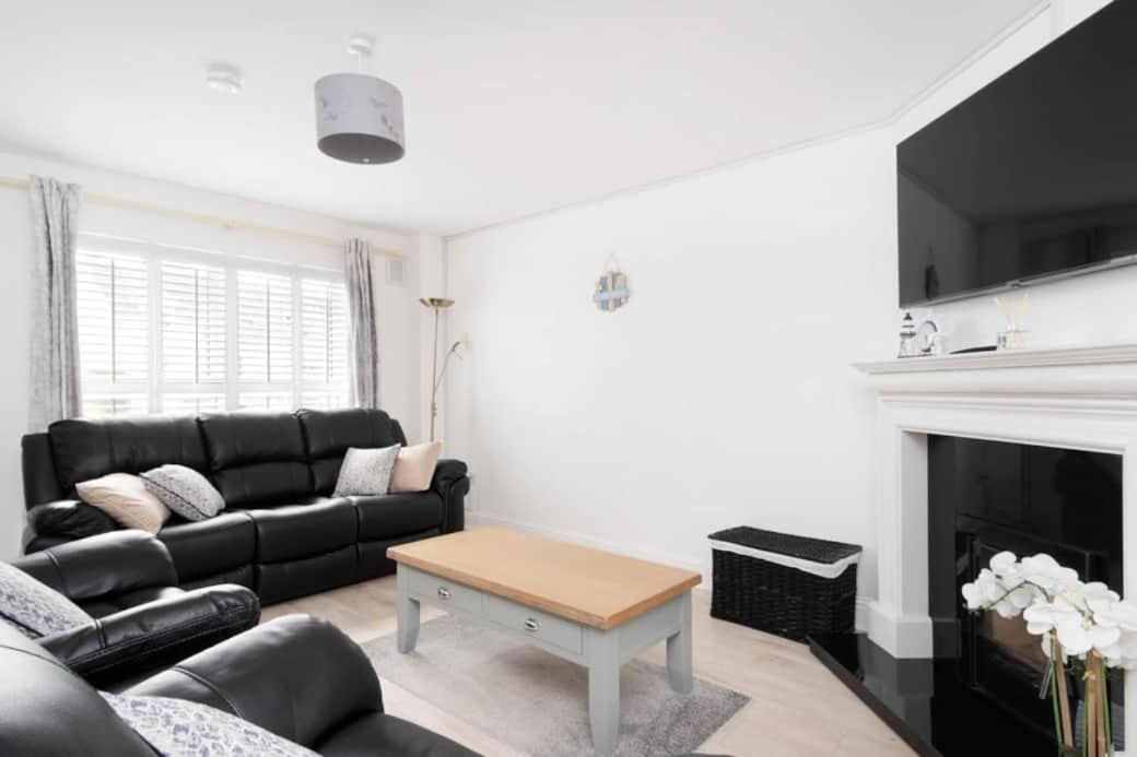 Modern Newly Refurbished House 10 Minute Walk From Lahinch Villa Buitenkant foto