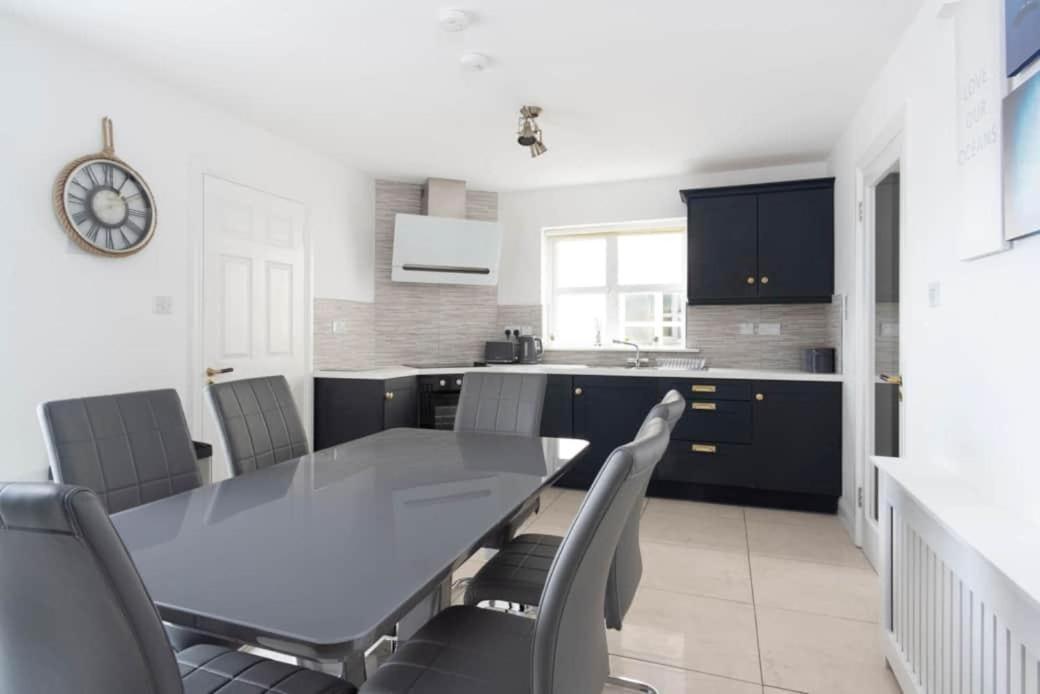 Modern Newly Refurbished House 10 Minute Walk From Lahinch Villa Buitenkant foto